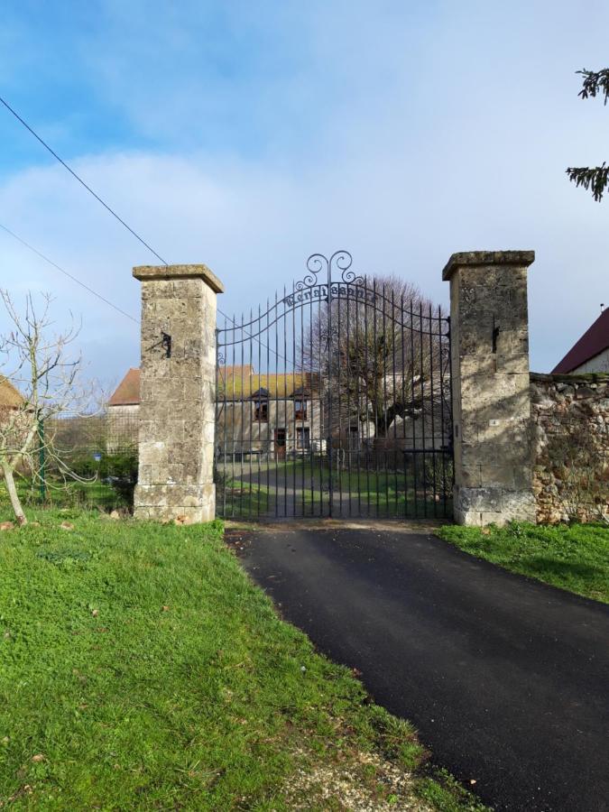 Renaissance Bed & Breakfast Nohant-en-Graçay Екстериор снимка